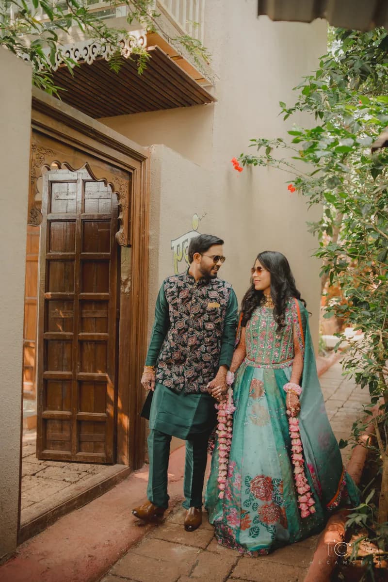 Vaibhav & Aashi photo 4